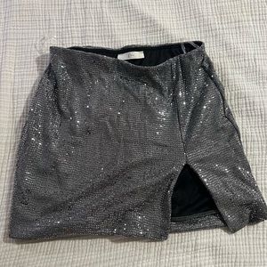 Silver Sparkly Mini Skitt